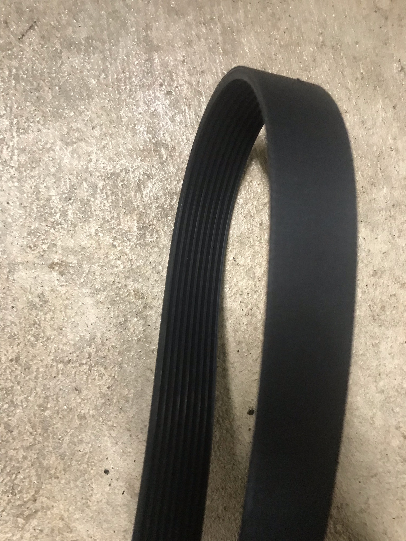 764888712 *New Replacement BELT* for use with a Makita 2040 15-5/8" Thickness Planer replaces part # 225046-7