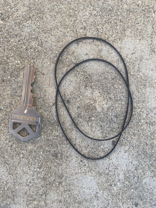 *NEW Replacement BELT* for use with a 2000 Toyota 4 Runner Delphi Delco model AD6803 Cassette Player