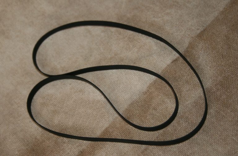 NEW-Turntable-Belt-Project-1-One-Model-DR-115-220-2A-331-I-IV-151934624158 **NEW Turntable Belt** Project 1 One Model DR-115, 220, 2A, 331, I, IV - Image 1