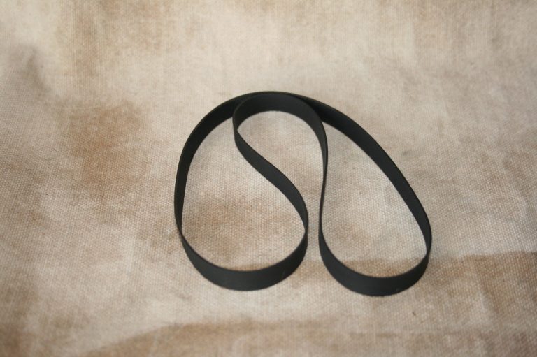 New-Replacement-Flat-BELT-for-use-with-ARISTON-Q-DECK-RD20-RD80-Turntable-130856890228 *New Replacement Flat BELT* for use with ARISTON Q DECK RD20 RD80 Turntable - Image 1